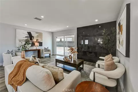 Living - 1606 E Fernrock, Carson, CA 90746 photo 3 of 4