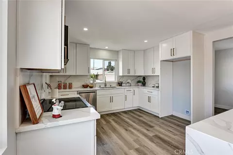 Kitchen - 1606 E Fernrock, Carson, CA 90746 photo 2 of 3