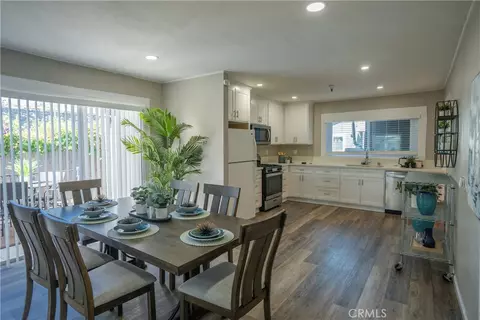Dining - 932 Walnut, Long Beach, CA 90813 photo 1 of 2