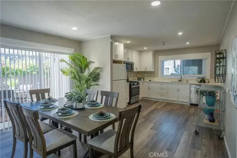 Dining - 932 Walnut, Long Beach, CA 90813 photo 1 of 2