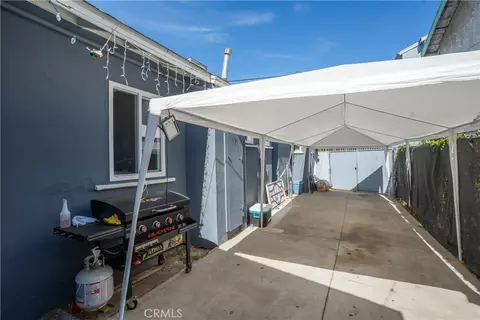 Exterior - 932 Walnut, Long Beach, CA 90813 photo 4 of 4