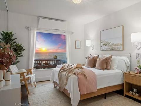 Bedroom - 809 Esplanade, Redondo Beach, CA 90277 photo 7 of 8