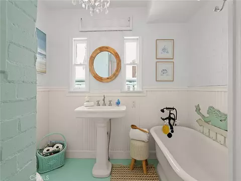 Bath - 809 Esplanade, Redondo Beach, CA 90277 photo 1 of 3