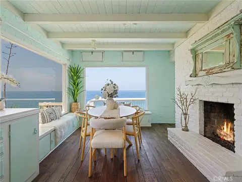 Dining - 809 Esplanade, Redondo Beach, CA 90277 photo 1 of 4