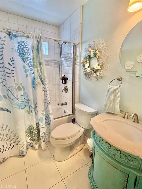 Bath - 359 Sumner, Avalon, CA 90704 photo 1 of 4