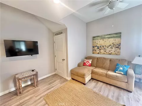 Living - 359 Sumner, Avalon, CA 90704 photo 3 of 4