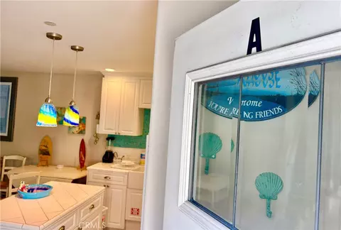 Entry Way - 359 Sumner, Avalon, CA 90704 photo 1 of 2