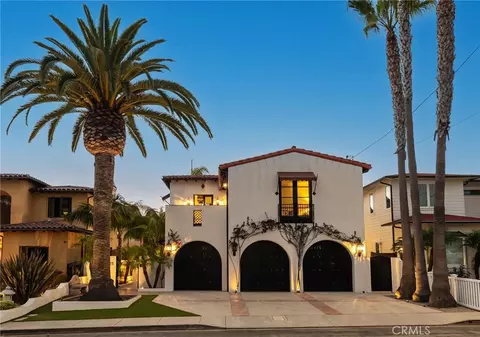 1029 10th St, Manhattan Beach, CA 90266