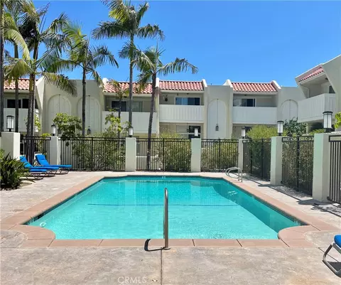 415 2nd, Hermosa Beach, CA 90254