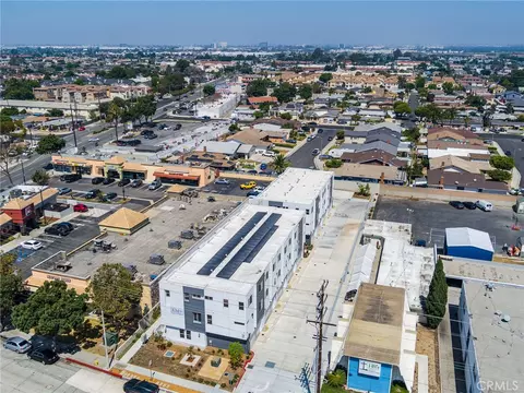 View/Area - 123 E 223rd #3, Carson, CA 90745 photo 1 of 8