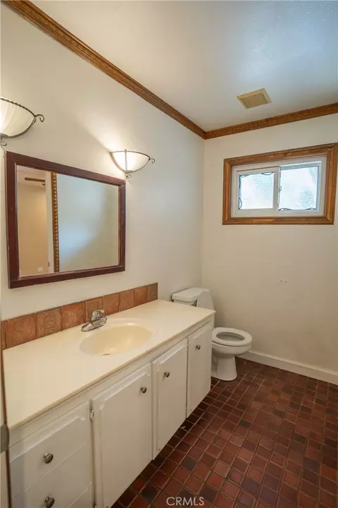 Bath - 993 Verona, Fullerton, CA 92835 photo 1 of 5