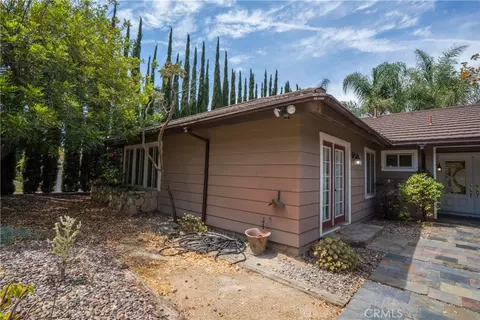 Exterior - 993 Verona, Fullerton, CA 92835 photo 12 of 14