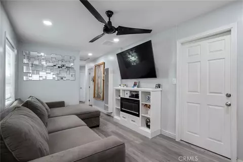 Entry Way - 728 W Cressey, Compton, CA 90222 photo 2 of 4