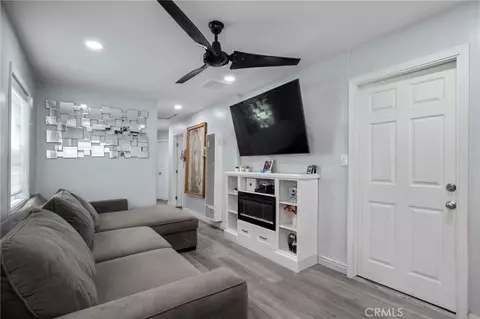 Entry Way - 728 W Cressey, Compton, CA 90222 photo 2 of 4