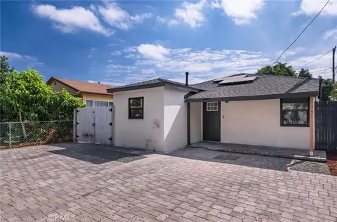 Exterior - 5910 Walnut Ave, Long Beach, CA 90805 photo 2 of 7