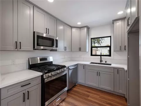Kitchen - 5910 Walnut Ave, Long Beach, CA 90805 photo 2 of 2