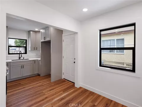 Entry Way - 5910 Walnut Ave, Long Beach, CA 90805 photo 1 of 2