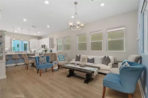1642 W Saratoga Ln, San Pedro, CA 90732