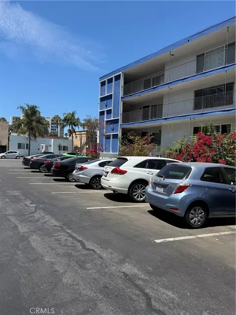 801 E 1st St #10, Long Beach, CA 90802 photo 5