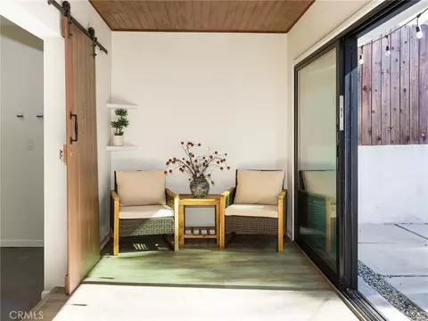 Entry Way - 460 Mount Carmel Dr, Glendale, CA 91206 photo 1 of 1