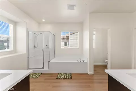 Bath - 15943 Osprey Ave, Chino, CA 91708 photo 1 of 3