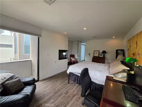 Bedroom - 9 Temple, Long Beach, CA 90803 photo 1 of 2