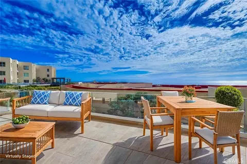3200 La Rotonda Dr #405, Rancho Palos Verdes, CA 90275