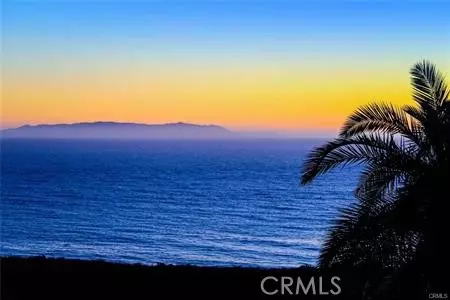 3200 La Rotonda Dr #405, Rancho Palos Verdes, CA 90275
