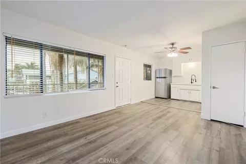 Living - 1056 E 6th St, Long Beach, CA 90802 photo 4 of 5