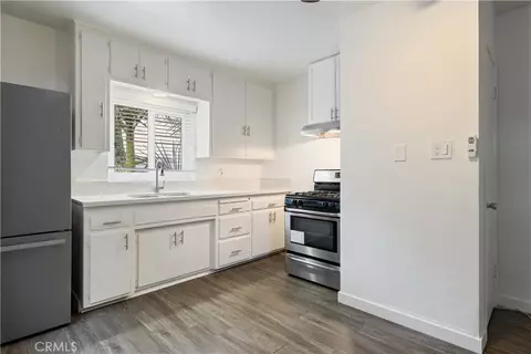 Kitchen - 1056 E 6th St, Long Beach, CA 90802 photo 1 of 1