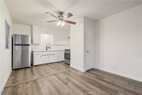 Living - 1056 E 6th St, Long Beach, CA 90802 photo 5 of 5