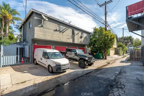 Exterior - 1056 E 6th St, Long Beach, CA 90802 photo 8 of 8