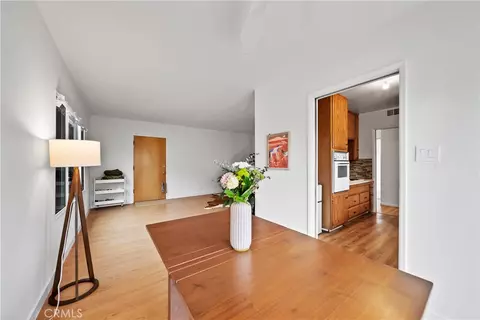 Living - 311 Cherry, Long Beach, CA 90802 photo 4 of 4