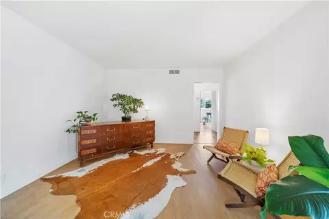 Living - 311 Cherry, Long Beach, CA 90802 photo 3 of 4