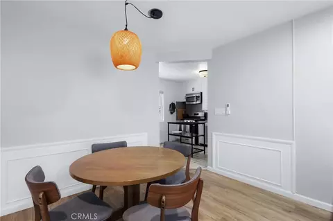 Dining - 240 Hampton Dr, Venice, CA 90291 photo 3 of 3