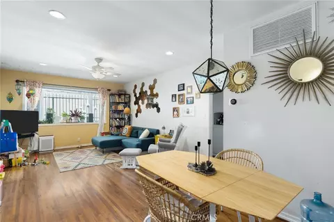 Living - 240 Hampton Dr, Venice, CA 90291 photo 4 of 5