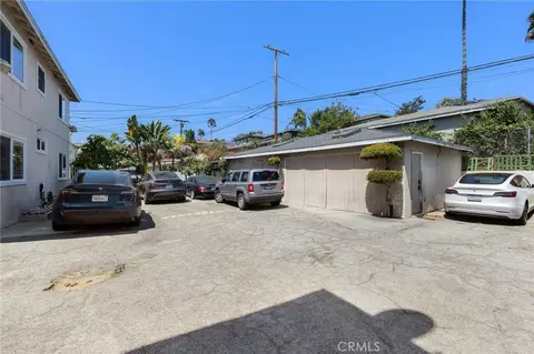 Exterior - 240 Hampton Dr, Venice, CA 90291 photo 11 of 12