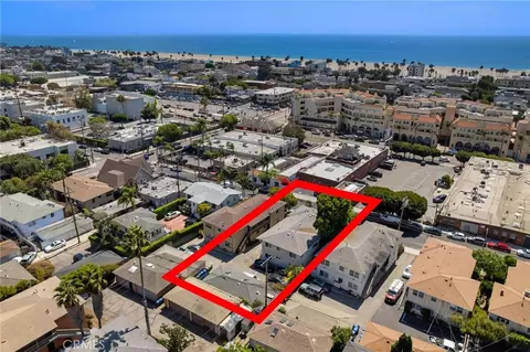 View/Area - 240 Hampton Dr, Venice, CA 90291 photo 1 of 3