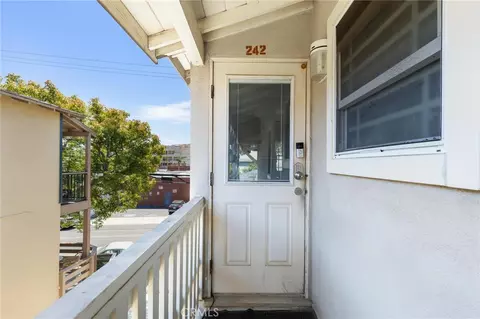 Other - 240 Hampton Dr, Venice, CA 90291 photo 10 of 21