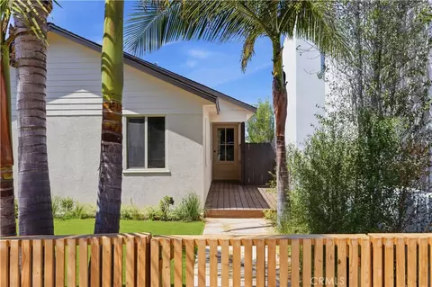 2011 Springfield Ave, Hermosa Beach, CA 90254