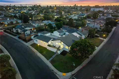 6200 W 77th St, Los Angeles, CA 90045