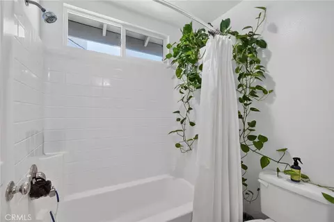 Bath - 17634 Mulberry, Carson, CA 90746 photo 4 of 5