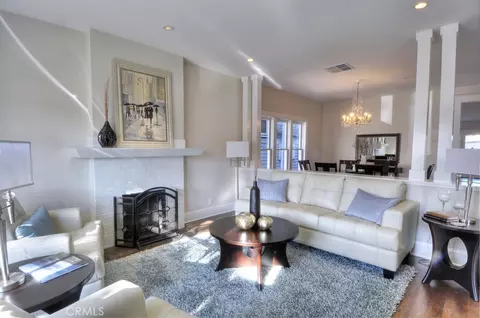 Living - 413 Emerald St, Redondo Beach, CA 90277 photo 2 of 14