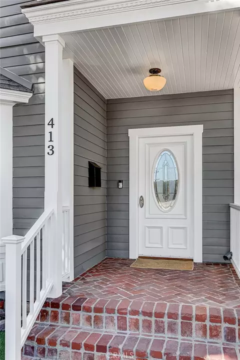 Exterior - 413 Emerald St, Redondo Beach, CA 90277 photo 7 of 8