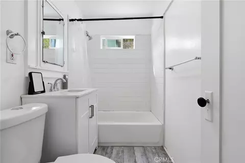Bath - 2016 248th St, Lomita, CA 90717 photo 2 of 2