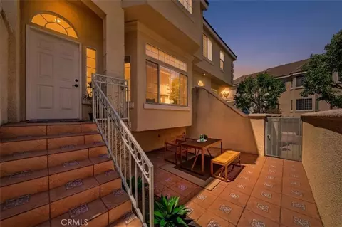 2825 Plaza Del Amo #102, Torrance, CA 90503