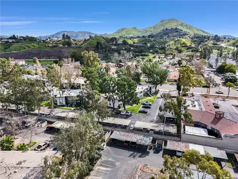 View/Area - 1735 E Washington #B28, Colton, CA 92324 photo 5 of 6