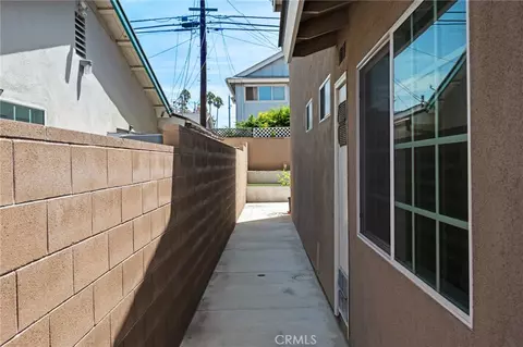 Entry Way - 24436 Panama Ave, Carson, CA 90745 photo 7 of 8