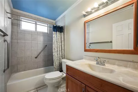 Bath - 24436 Panama Ave, Carson, CA 90745 photo 1 of 5