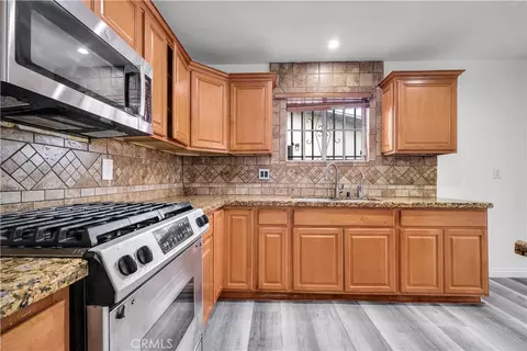 Kitchen - 19121 Dunbrooke, Carson, CA 90746 photo 1 of 2
